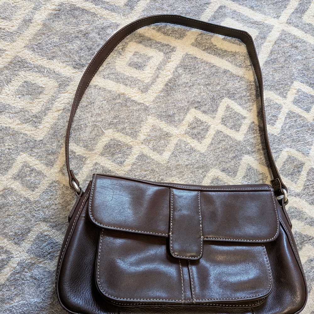 Elegant Brown Leather Shoulder Bag